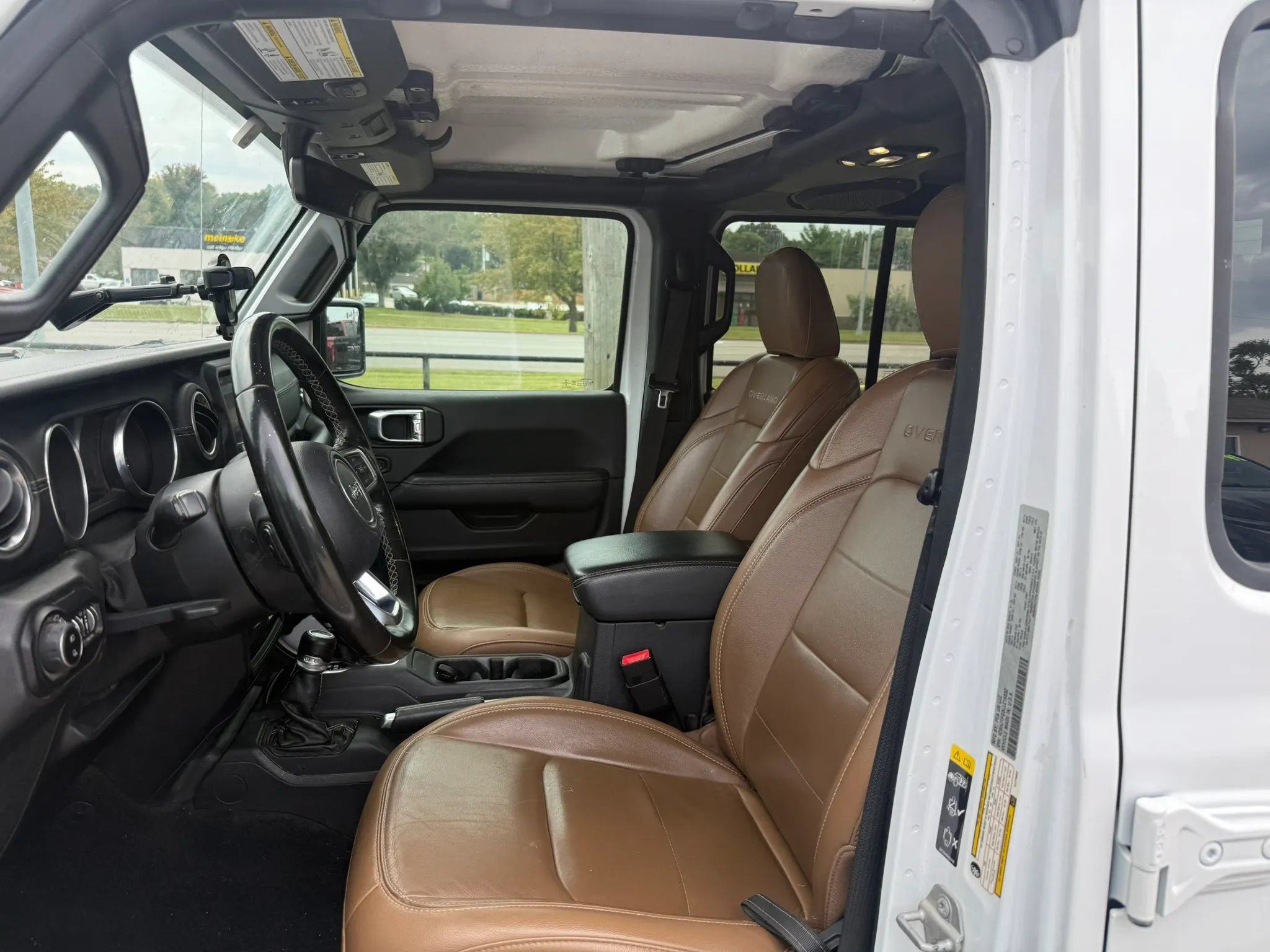 Used 2020 Jeep Gladiator Overland w/ Popular Equipment Package AWD/4WD image 7