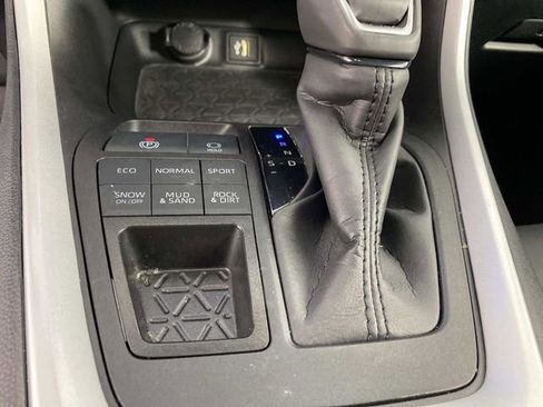 Used 2025 Toyota RAV4 XLE Premium w/ Weather Package AWD/4WD image 23