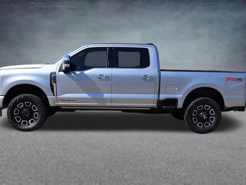 Used 2024 Ford F250 Platinum AWD/4WD image 4