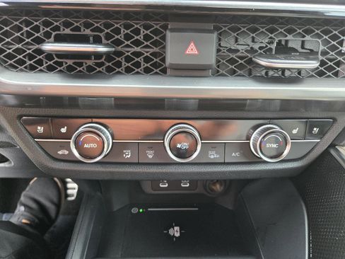 Certified 2025 Acura ADX A-Spec image 40