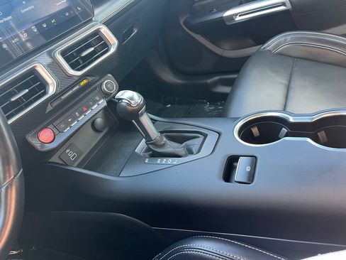 Used 2025 Ford Mustang Premium RWD image 29