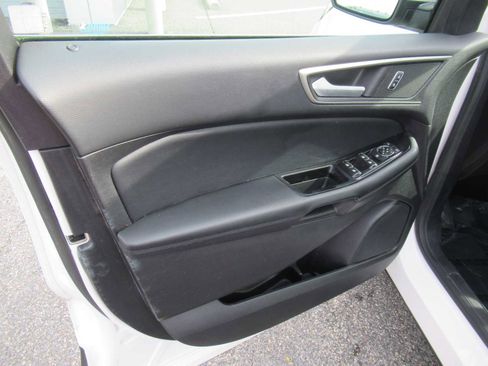 Used 2016 Ford Edge SEL w/ Equipment Group 201A AWD/4WD image 14