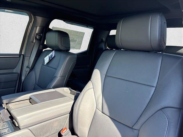 New 2026 Toyota Tundra Platinum w/ TRD Off-Road Package AWD/4WD image 21
