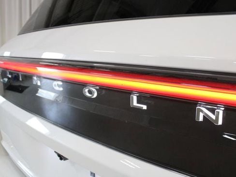 New 2026 Lincoln Navigator Reserve AWD/4WD image 31