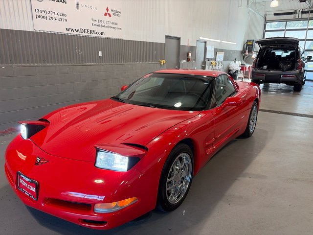 Used 2004 Chevrolet Corvette Coupe RWD image 6
