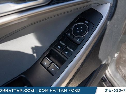 Used 2023 Ford Explorer XLT w/ Equipment Group 202A image 16