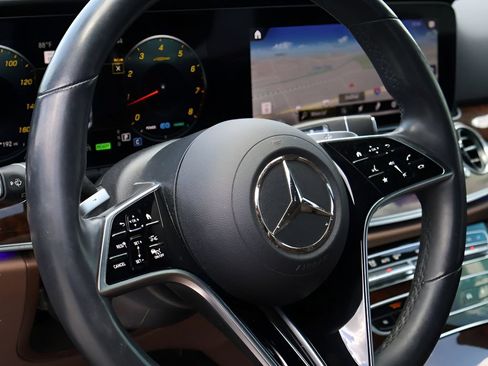 Used 2023 Mercedes-Benz E 450 4MATIC Sedan image 20