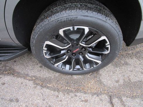 New 2026 GMC Yukon Elevation w/ Elevation Premium Package image 13