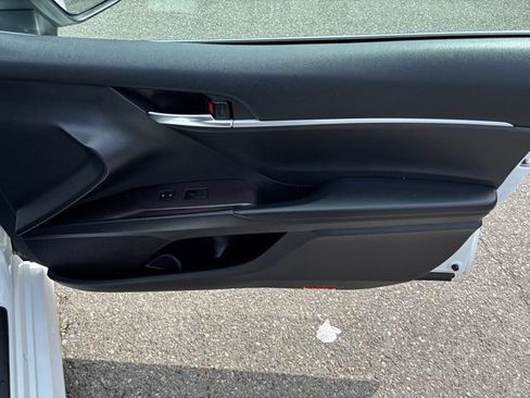 Used 2022 Toyota Camry LE FWD image 30