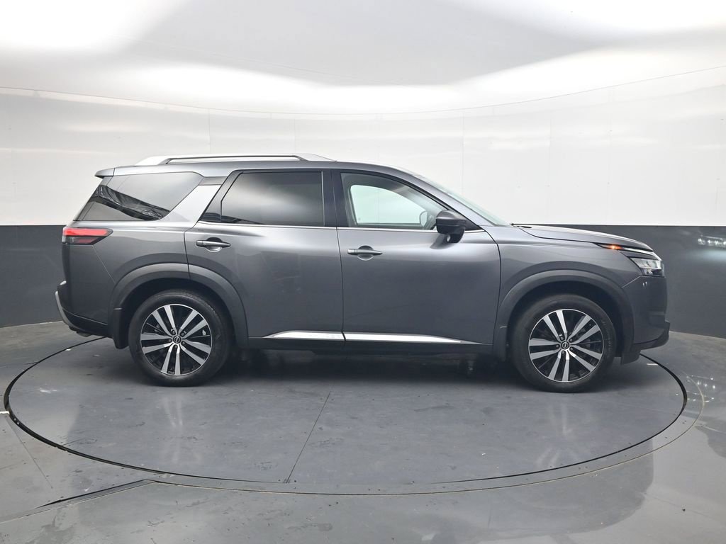 Used 2024 Nissan Pathfinder Platinum w/ Cargo Package FWD image 3