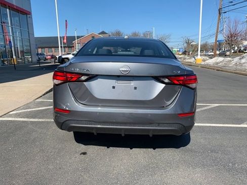 Used 2024 Nissan Sentra SV image 4