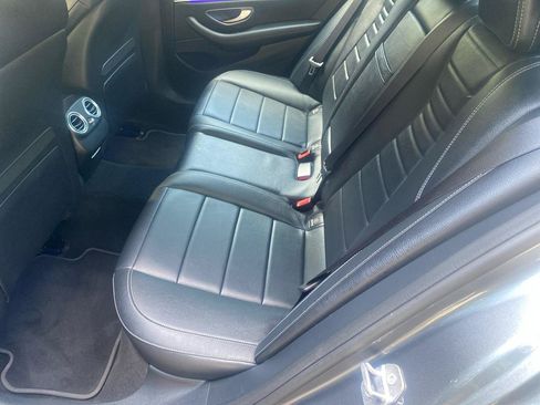Used 2017 Mercedes-Benz E 300 4MATIC image 9