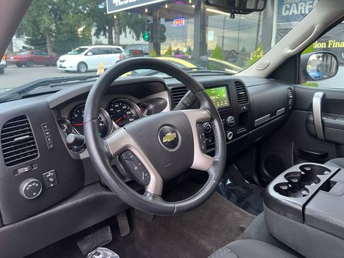 Used 2013 Chevrolet Silverado 1500 LT image 23