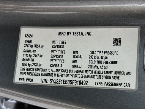 Used 2025 Tesla Model 3 Long Range AWD/4WD image 12