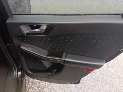 Used 2020 Ford Escape SEL image 20