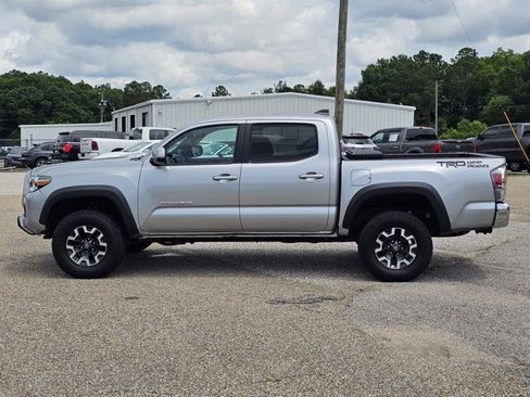 Used 2022 Toyota Tacoma TRD Off-Road RWD image 14