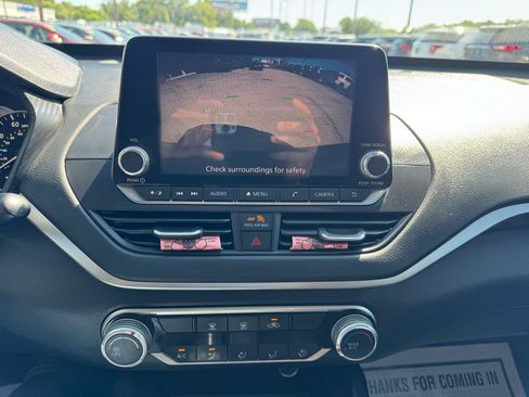 Used 2020 Nissan Altima 2.5 S FWD image 18