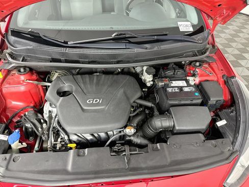 Used 2013 Hyundai Accent GLS FWD image 26