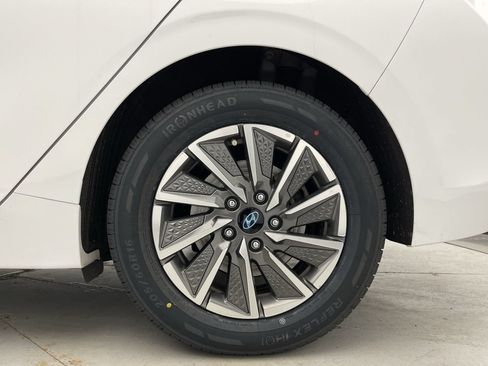 Used 2020 Hyundai Ioniq Limited FWD image 27