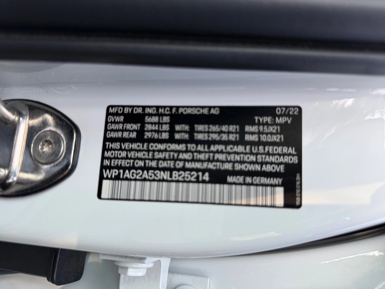Used 2022 Porsche Macan S AWD/4WD image 13