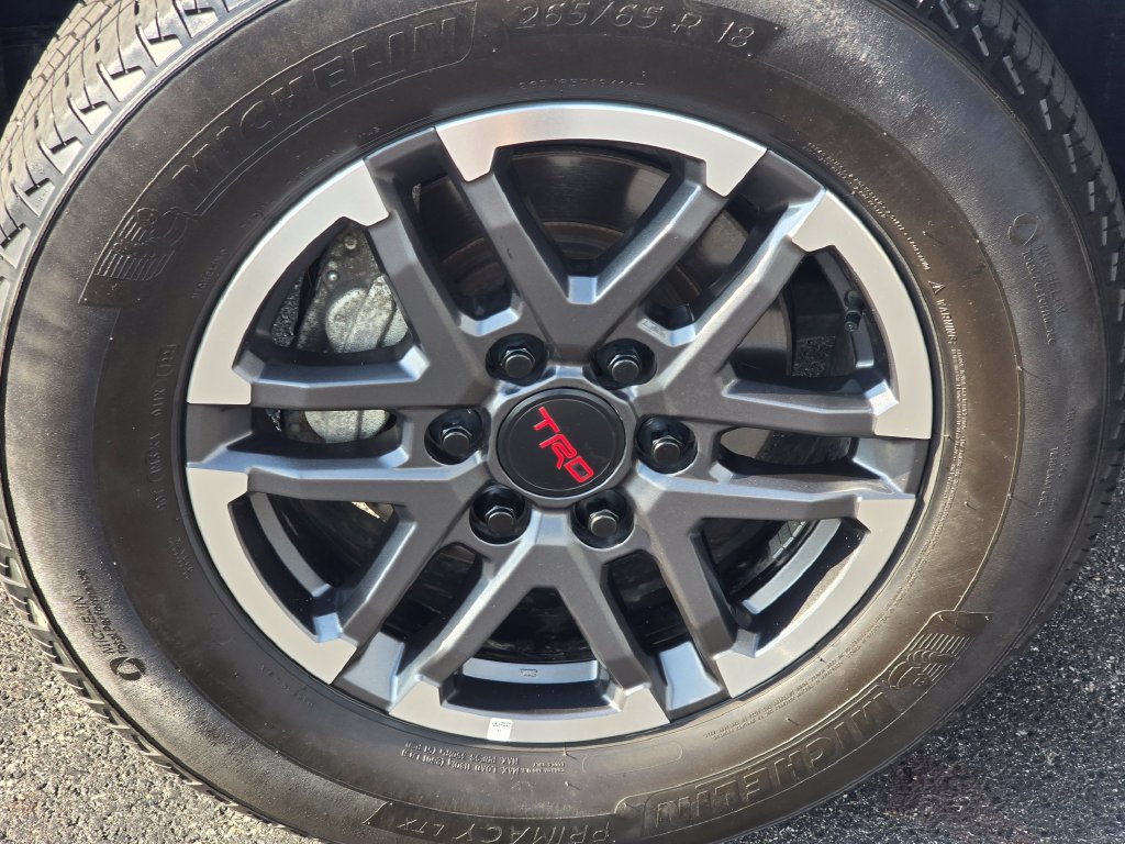 Certified 2024 Toyota Tacoma TRD Sport AWD/4WD image 11