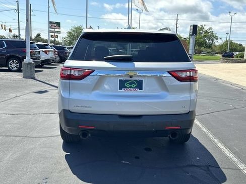 Used 2020 Chevrolet Traverse LT FWD image 6
