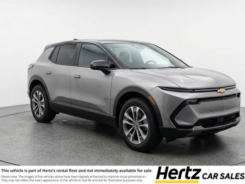 Used 2025 Chevrolet Equinox LT image 1