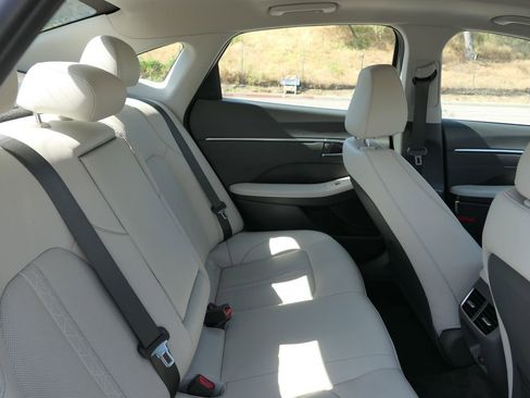 Used 2023 Hyundai Sonata Limited image 24