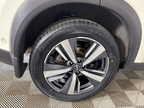 Used 2023 Nissan Rogue Platinum w/ Platinum Premium Package image 31