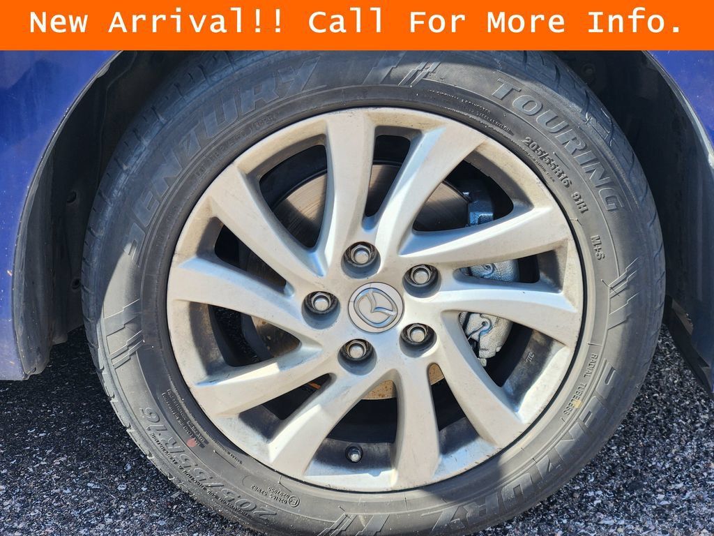 Used 2012 MAZDA MAZDA3 i Grand Touring w/ Tech Pkg FWD image 10