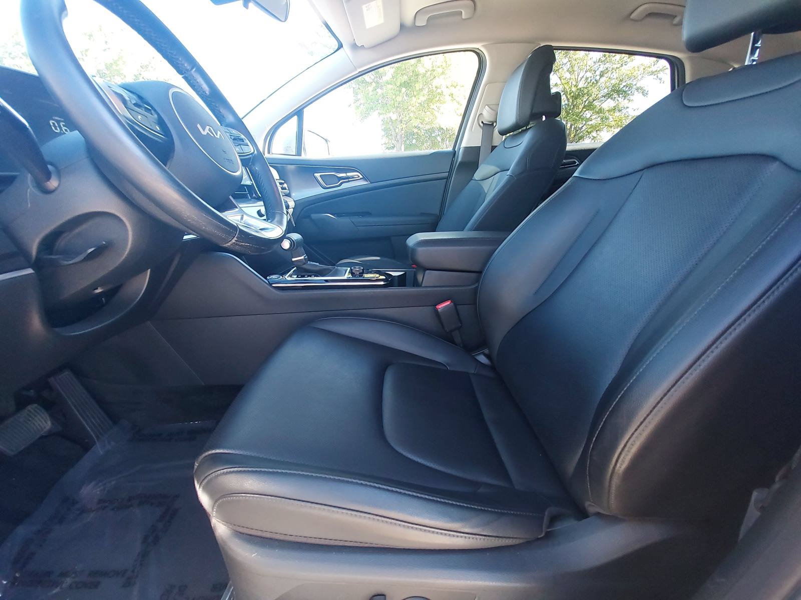 Used 2024 Kia Sportage EX FWD image 14