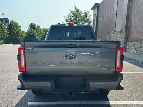 Certified 2023 Ford F350 Lariat w/ Lariat Ultimate Package AWD/4WD image 4