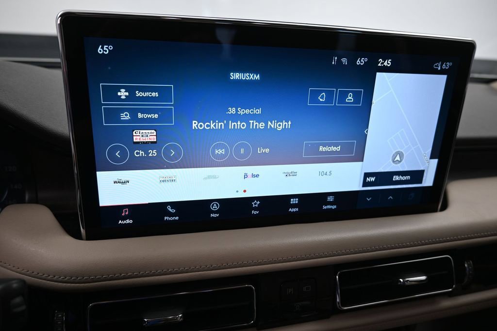 Used 2021 Lincoln Nautilus Reserve AWD/4WD image 35