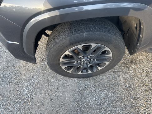 Used 2023 Toyota Tundra Limited image 9