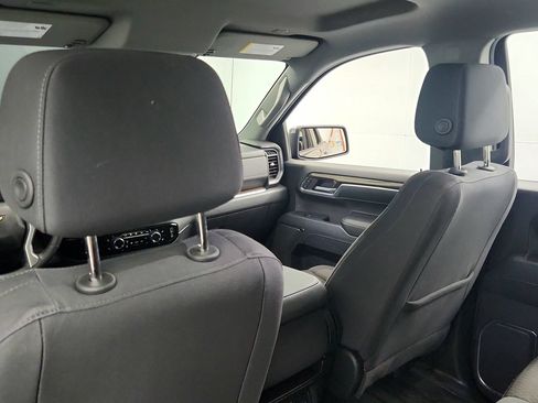 Used 2024 Chevrolet Silverado 1500 LT AWD/4WD image 24