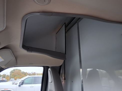New 2025 GMC Savana 3500 w/ Power Convenience Package RWD image 20