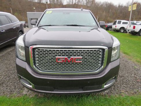 Used 2015 GMC Yukon Denali w/ Premium Package image 2