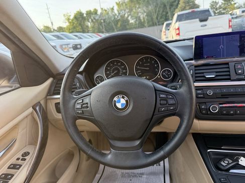 Used 2013 BMW 328i xDrive Sedan AWD/4WD image 22