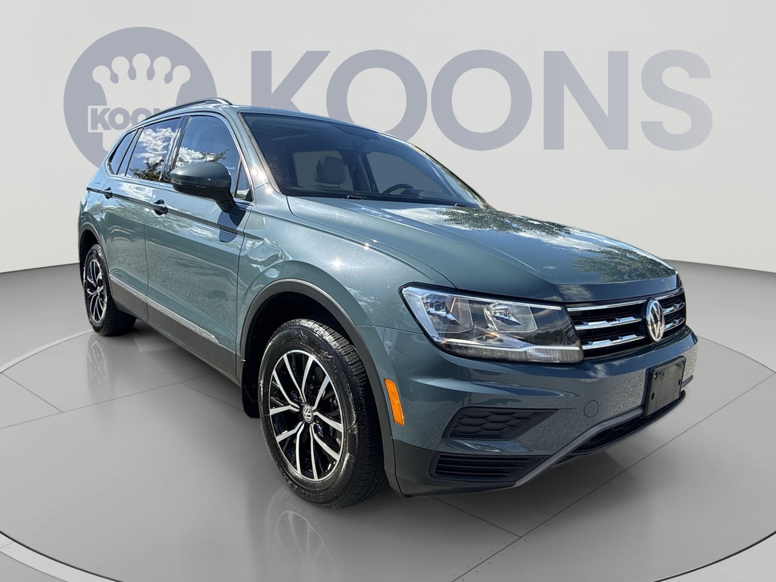 Used 2021 Volkswagen Tiguan SE AWD/4WD image 10