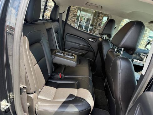 Used 2018 Chevrolet Colorado Z71 AWD/4WD image 16