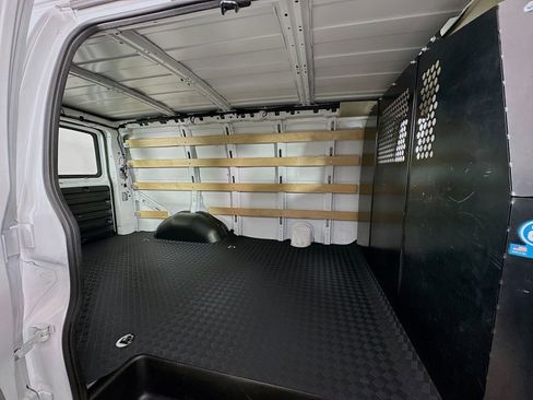 Used 2024 GMC Savana 2500 w/ Driver Convenience Package image 23