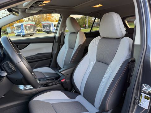 Used 2023 Subaru Crosstrek 2.0i Premium image 14