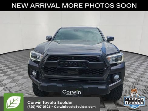Used 2021 Toyota Tacoma TRD Off-Road w/ Technology Package AWD/4WD image 2