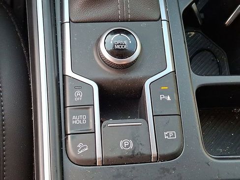 Used 2025 Kia Sorento S w/ Panoramic Sunroof Package image 25