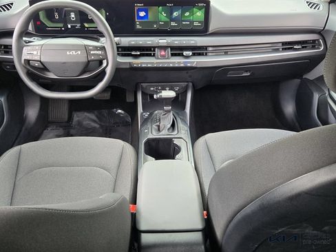 Certified 2025 Kia K4 FWD image 12