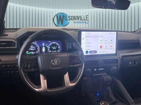 Used 2025 Toyota 4Runner TRD Off-Road Premium image 14