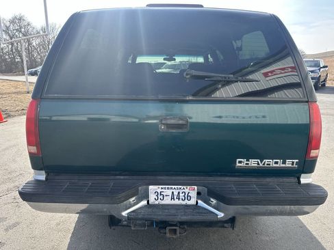 Used 1997 Chevrolet Suburban 4WD w/ Preferred Equipment Group 2 image 4