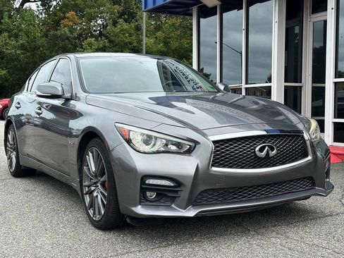 Used 2017 INFINITI Q50 Red Sport 400 image 1