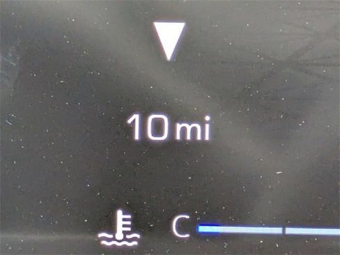 New 2026 GMC Sierra 1500 AT4X w/ LPO, Black Badging Package image 32