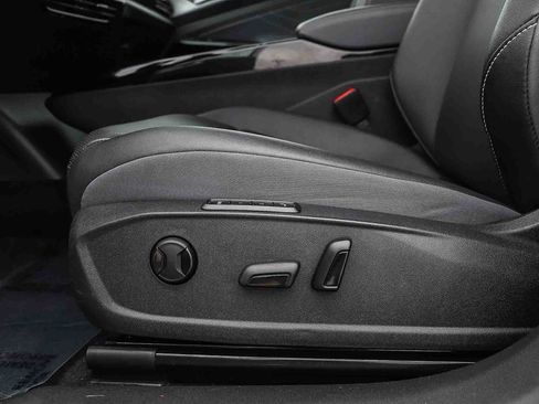 Used 2023 Volkswagen ID.4 Pro S Plus AWD/4WD image 19